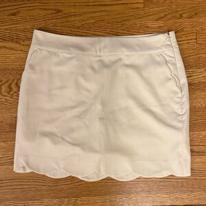 Vineyard Vines Cream Skort